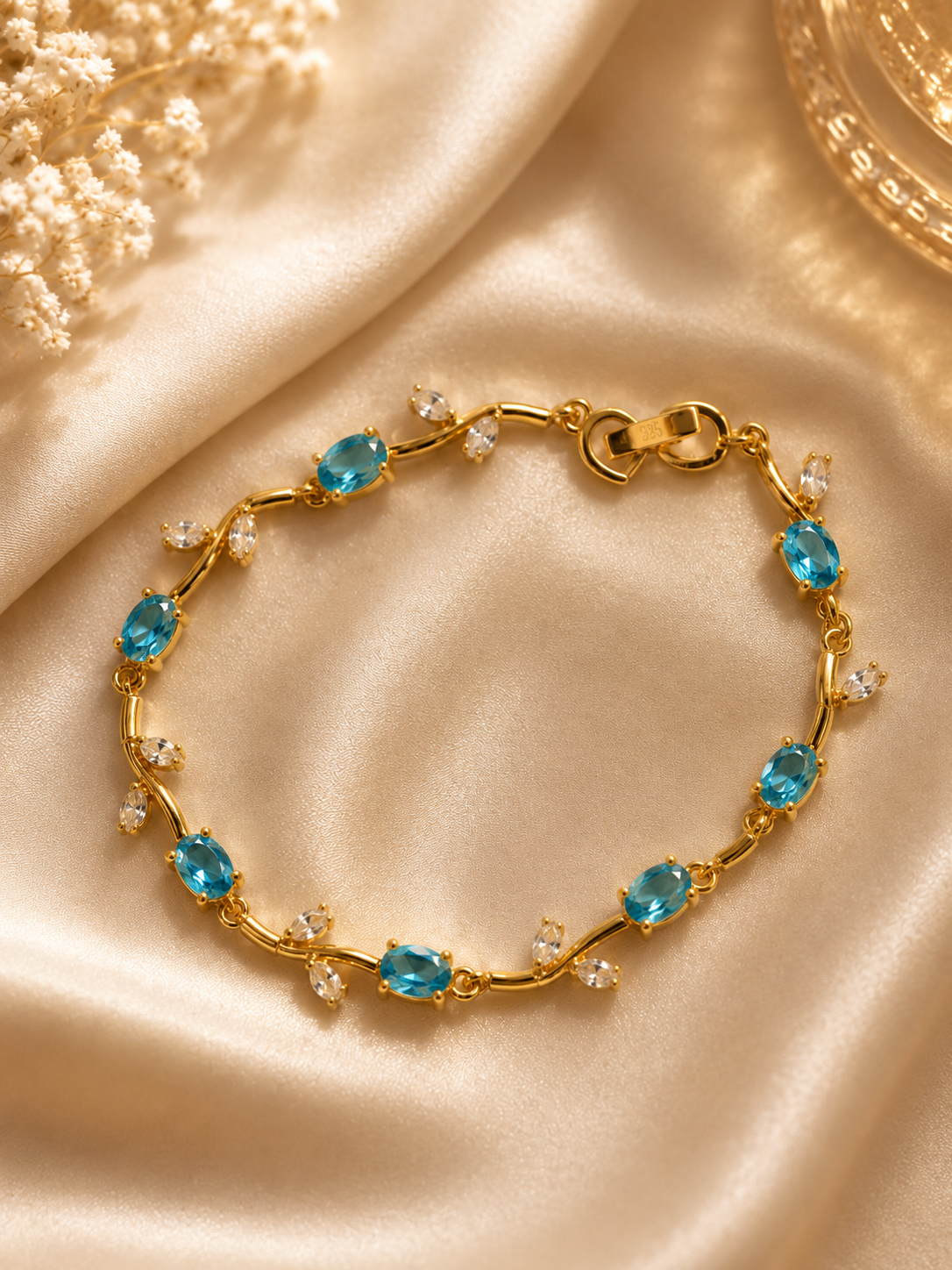 Blue Tulip Gold Bracelet – Anti Tarnish Floral Jewelry