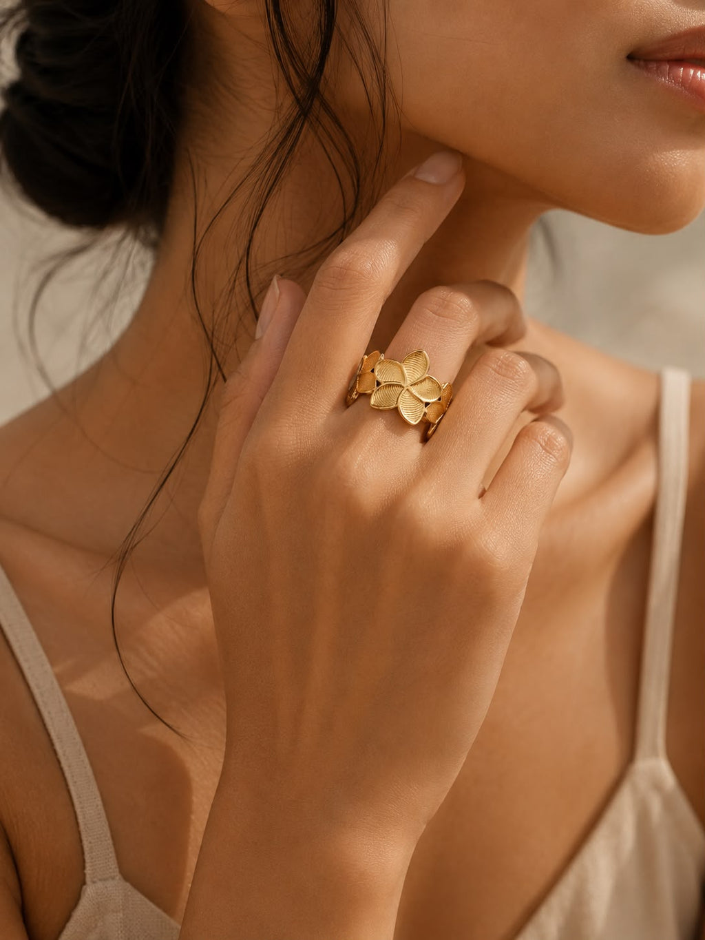 Blooming Clover Statement Ring