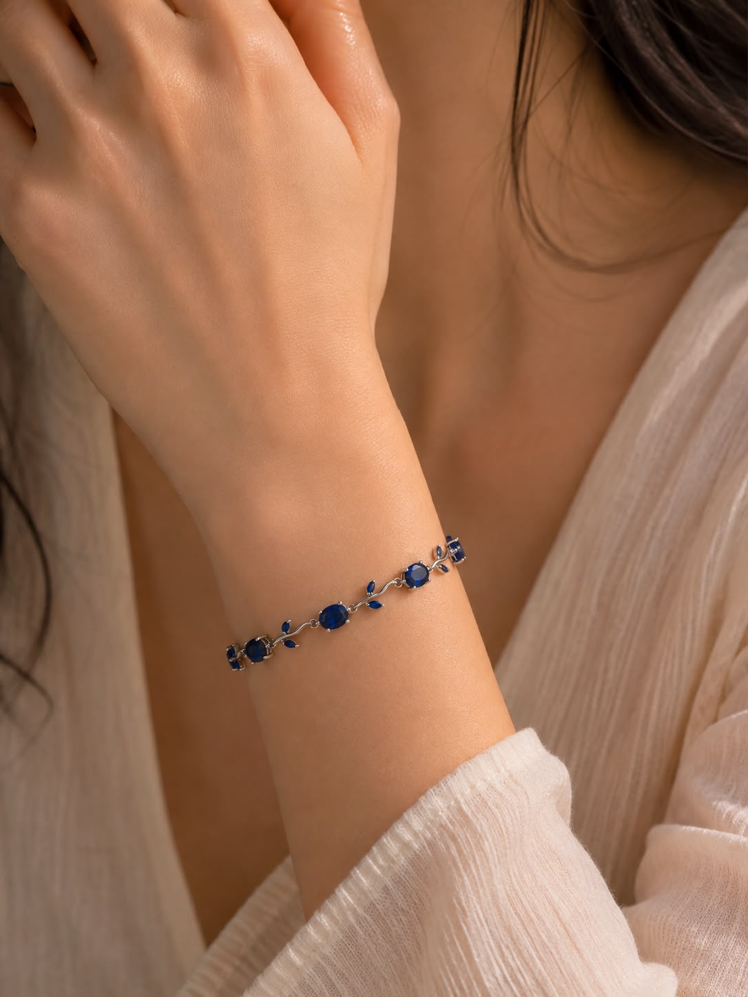 Midnight Bloom Tulip Bracelet