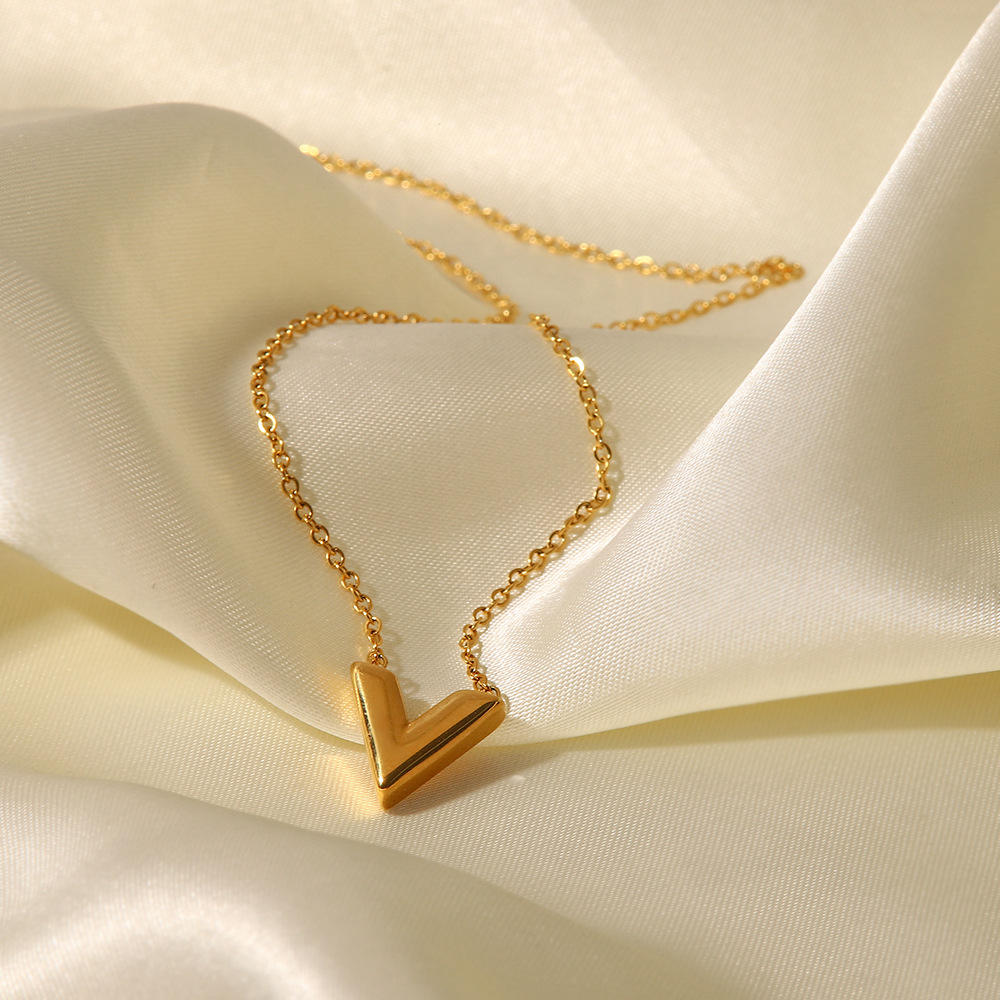 Minimal V Pendant Necklace – Anti Tarnish Dainty Gold Jewelry Women