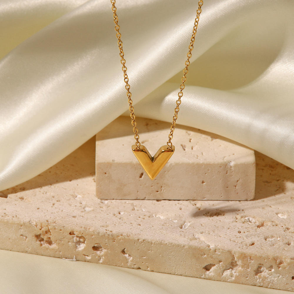 Minimal V Pendant Necklace – Anti Tarnish Dainty Gold Jewelry Women