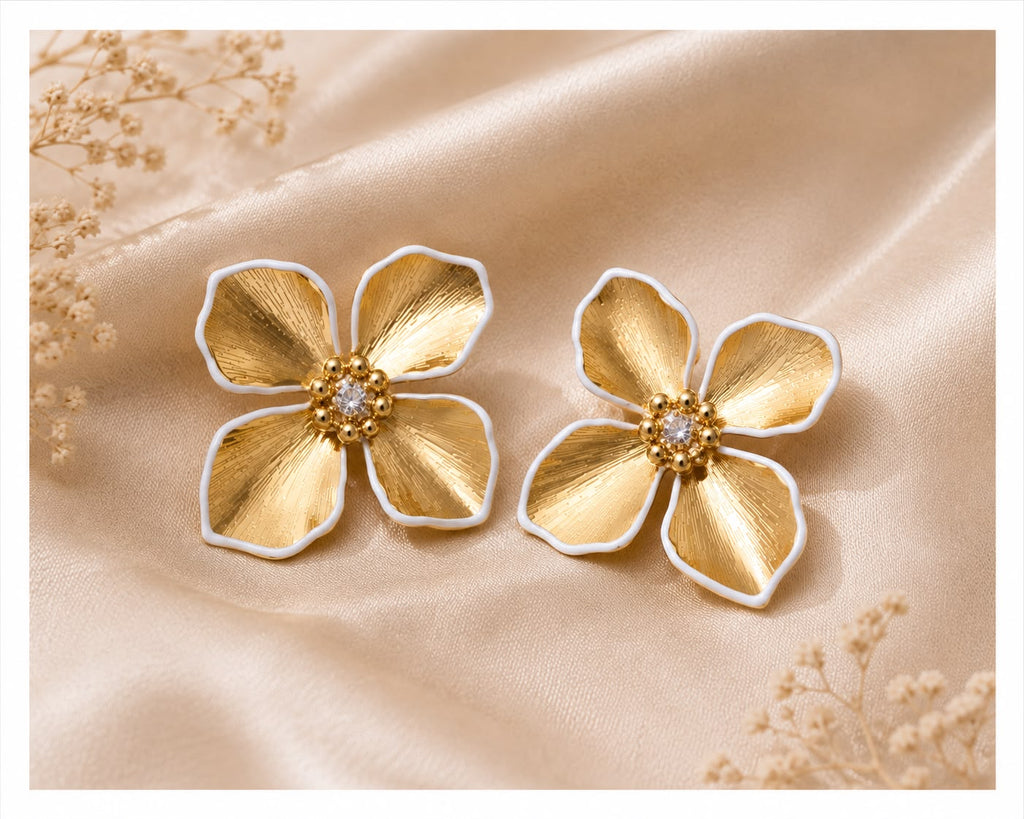 Blooming Daisy Flower Stud Earrings