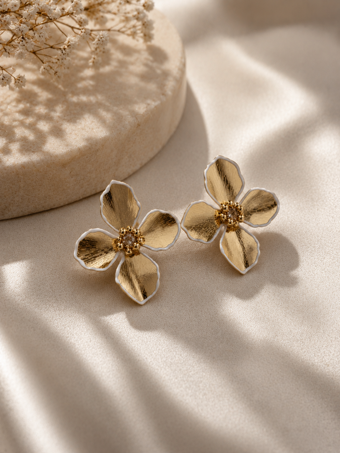 White Bloom Flower Stud Earrings – Anti Tarnish Jewelry