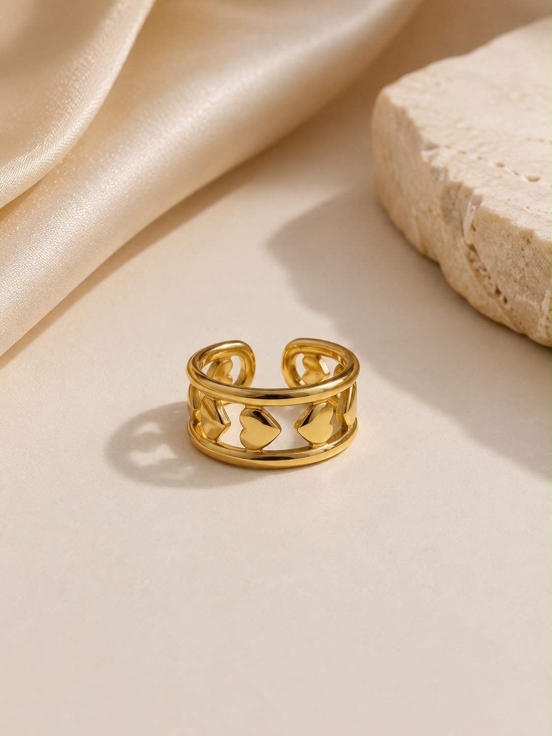 Heart Link Statement Ring