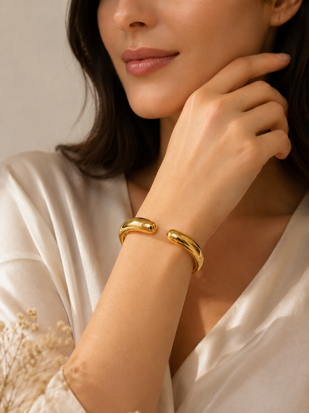 Minimal Open Gold Bangle – Anti Tarnish Dainty Jewelry