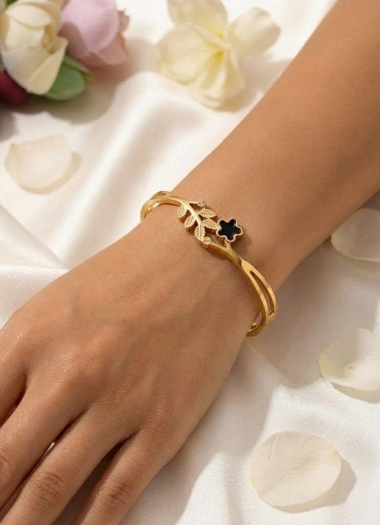Golden Leaf & Star Bangle