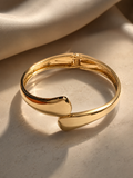 Minimal Gold Cuff Bangle – Waterproof Everyday Jewelry