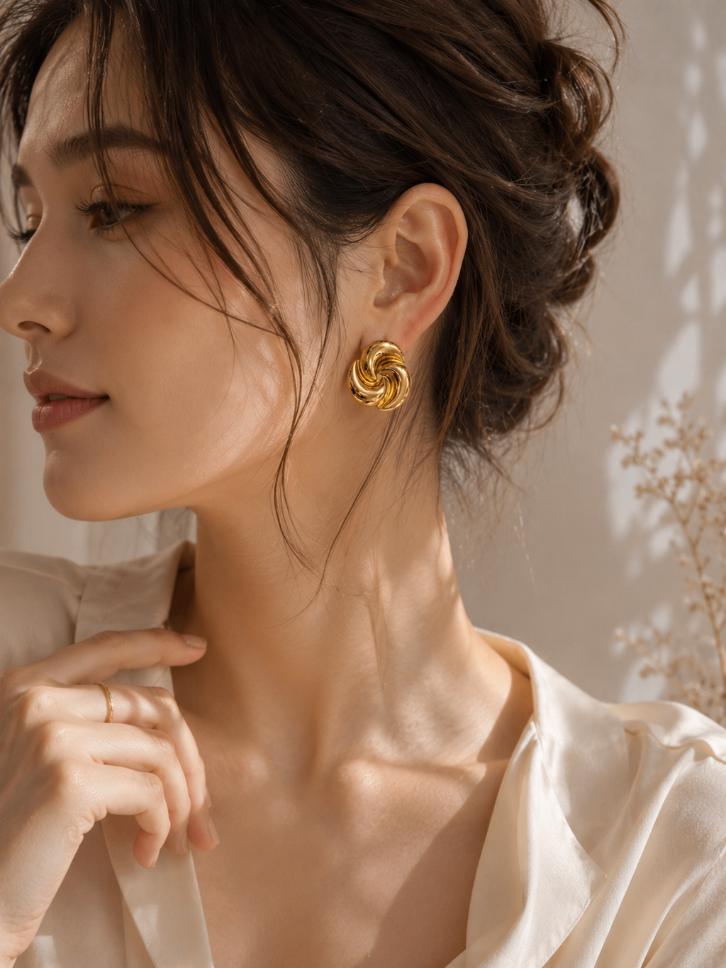 Classic Knot Gold Earrings – Anti Tarnish Minimal Jewelry
