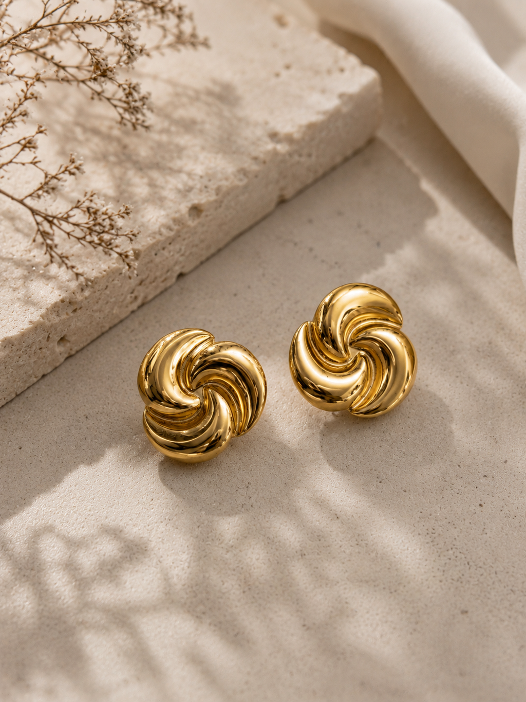 Classic Knot Gold Earrings – Anti Tarnish Minimal Jewelry