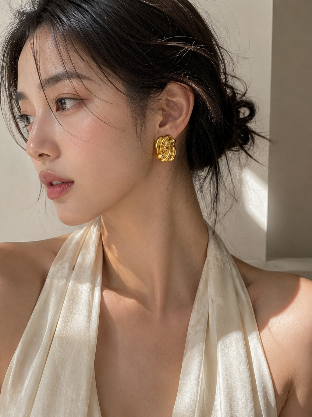 Swirl Gold Stud Earrings – Anti Tarnish Minimal Jewelry