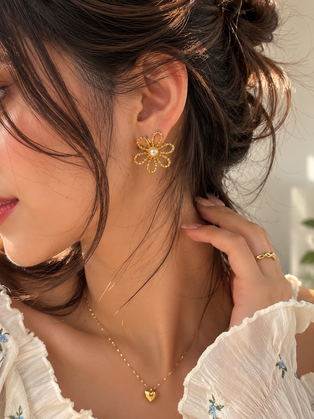 Pearl Flower Stud Earrings – Anti Tarnish Dainty Jewelry